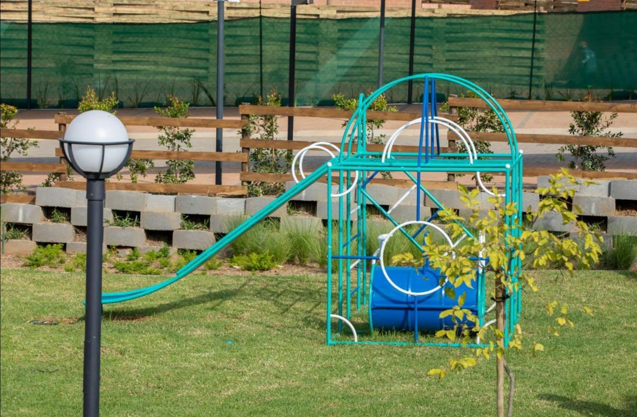 The Blyde Riverwalk Estate, Crystal Lagoon, Pretoria East Екстериор снимка